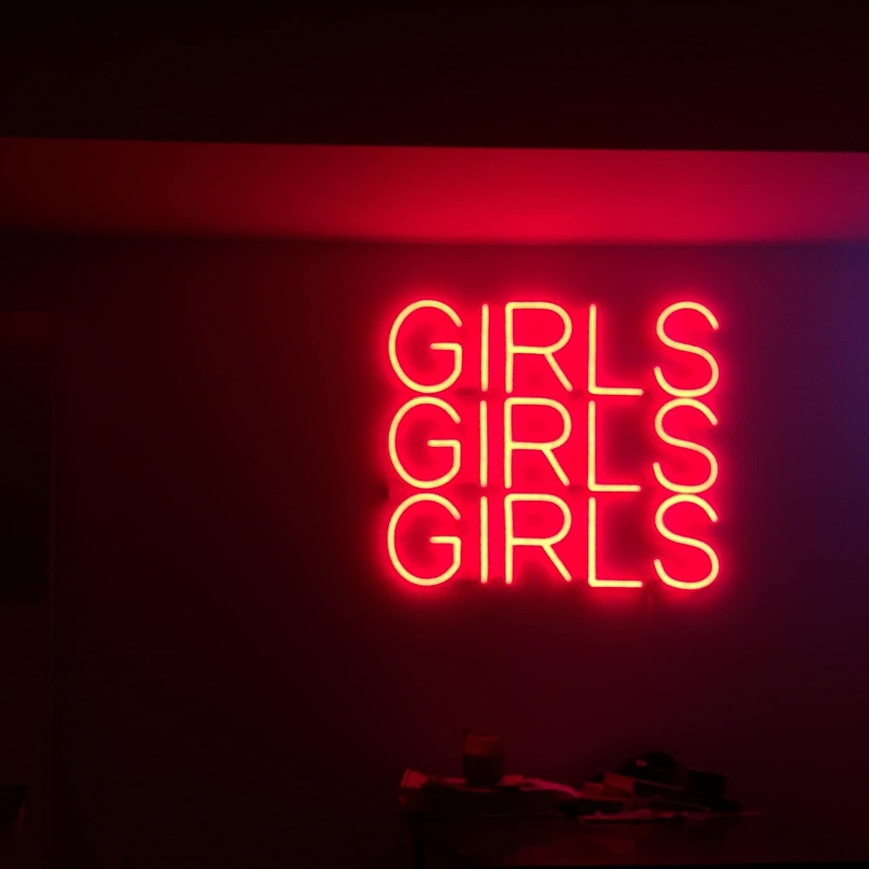 GIRLSGIRLSGIRLS neon sign