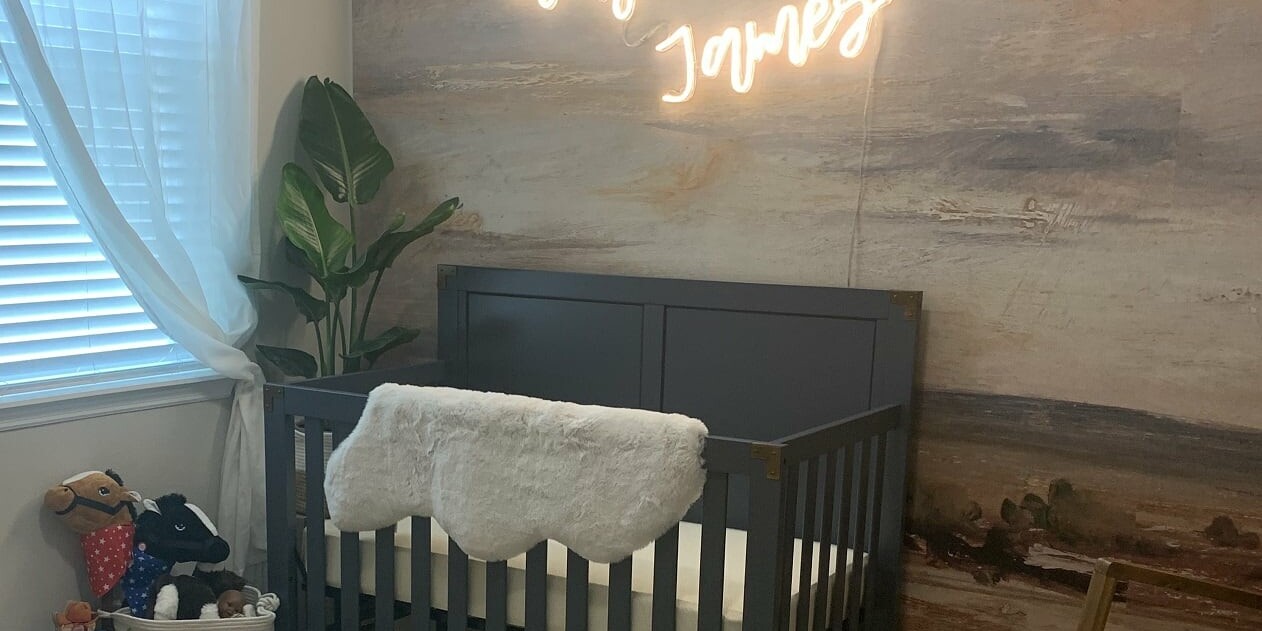 Custom Neon Lights Shine in Kid’s Rooms