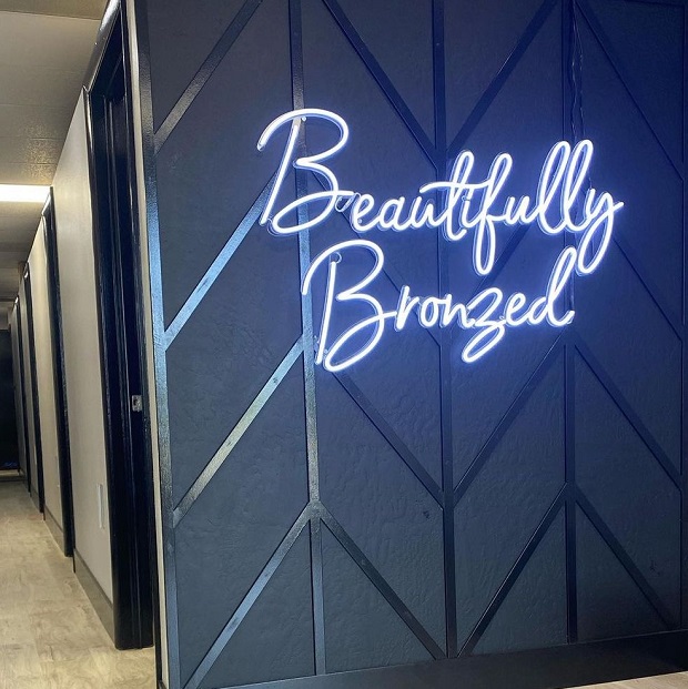 custom neon sign wall hangings
